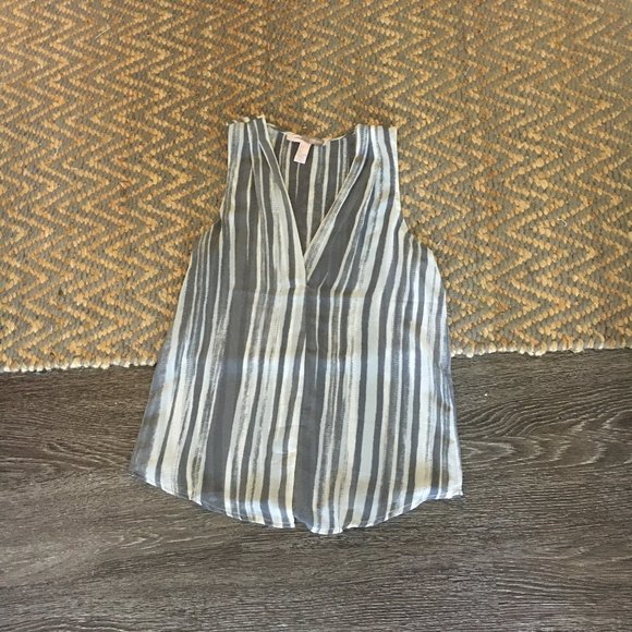Forever 21 | Sheer Patterned Blouse (S) - Picture 1 of 5